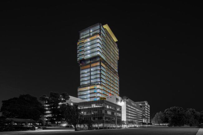Optima Onyx Tower
